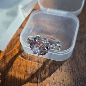 Elegant Silver Ring with Clear Gemstone ☆ Womens Size 8 ☆ Engagement Band